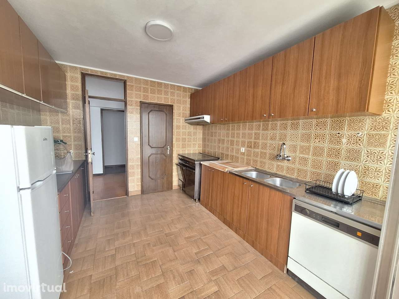 Vende-se T3 no Centro da Cidade de Lamego - Grande imagem: 3/28