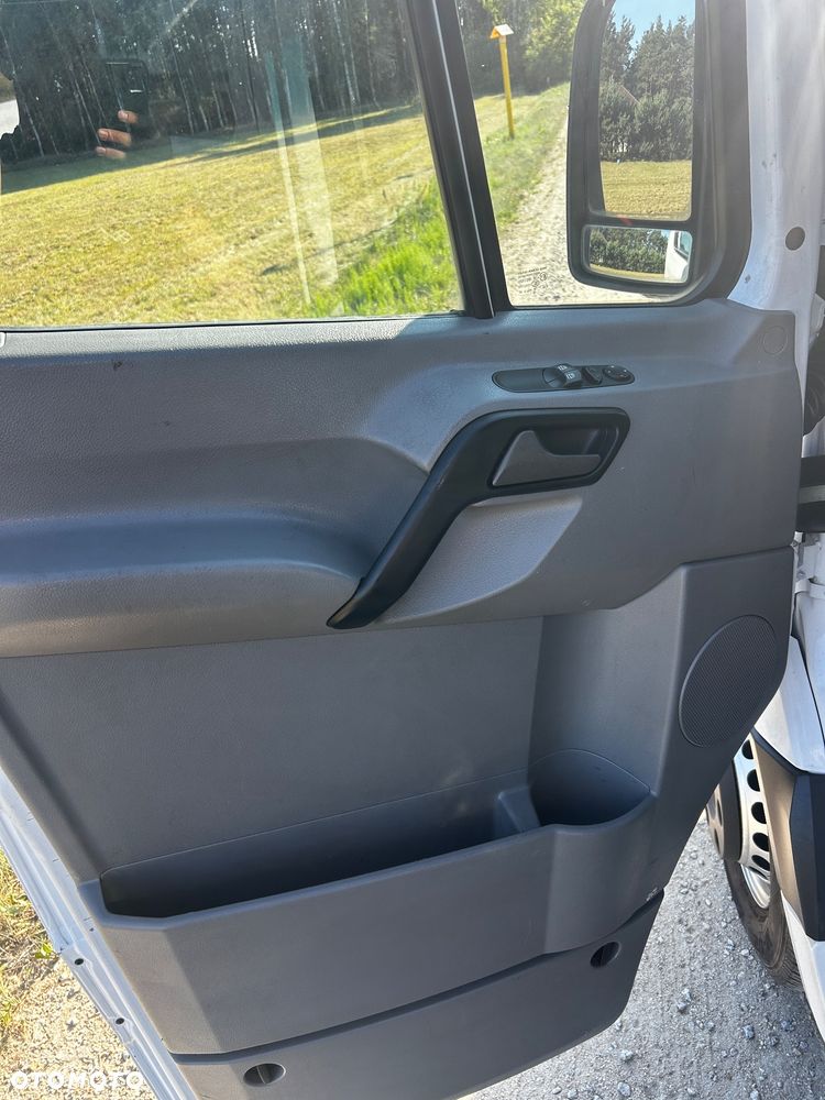 Mercedes-Benz Sprinter - 20