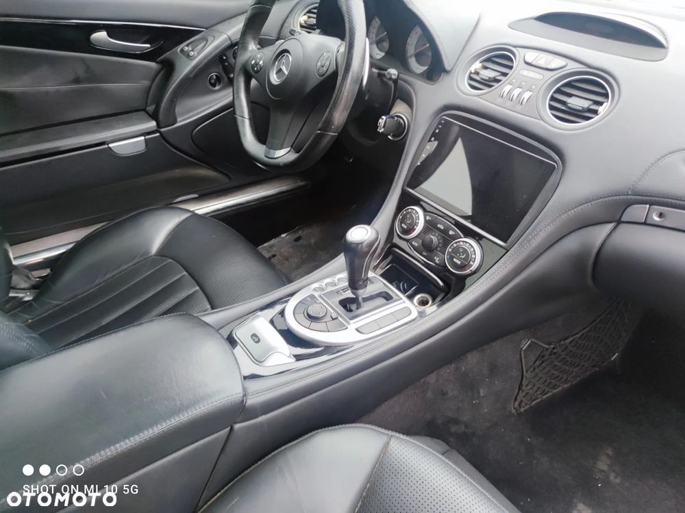 Mercedes-Benz SL 63 AMG SPEEDSHIFT MCT - 12