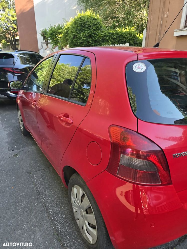 Toyota Yaris 1.4 D-4D Luna - 2