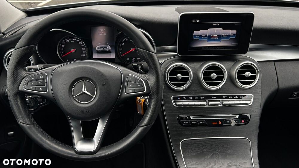 Mercedes-Benz Klasa C 200 4-Matic 9G-TRONIC - 15
