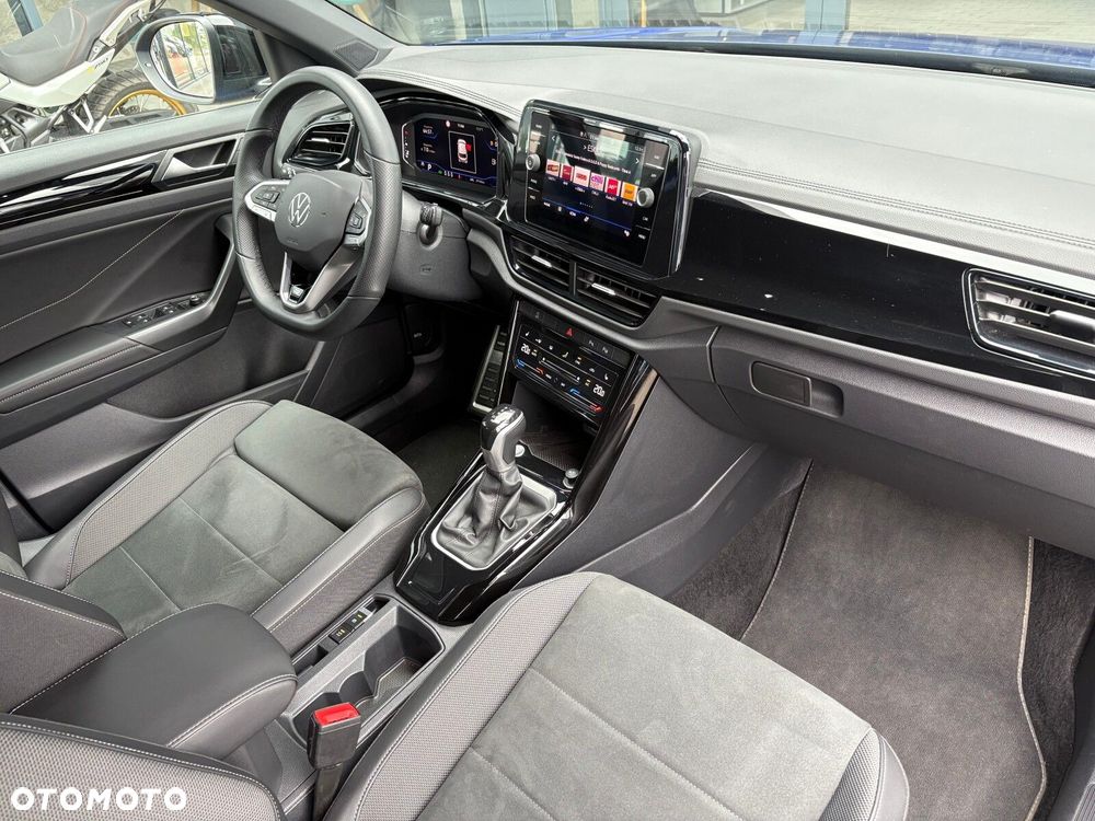 Volkswagen T-Roc - 17