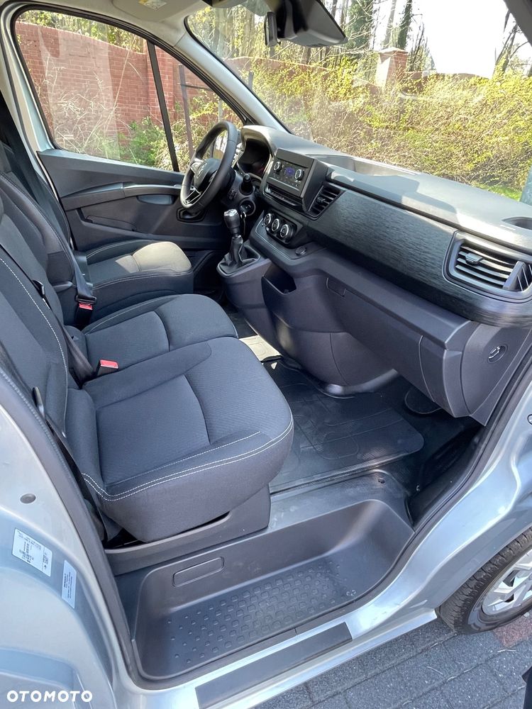 Renault Trafic - 8