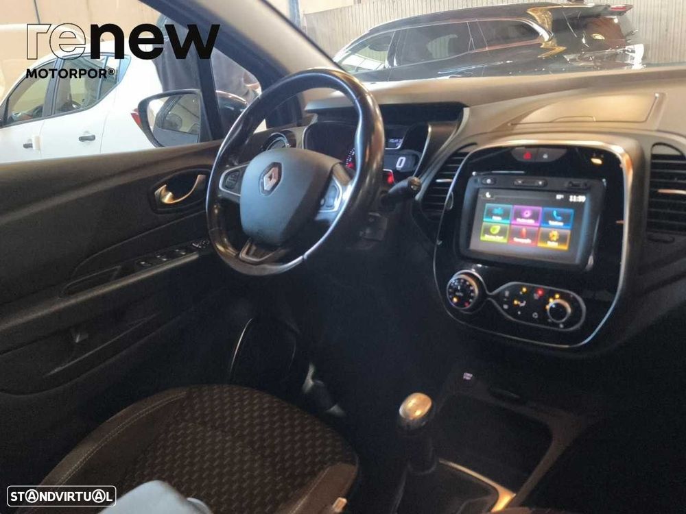 Renault Captur 0.9 TCE Exclusive XMOD - 11