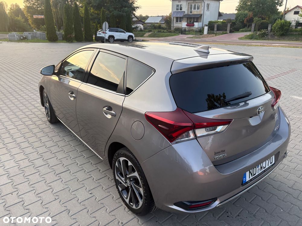 Toyota Auris 1.2 T GPF Premium - 11