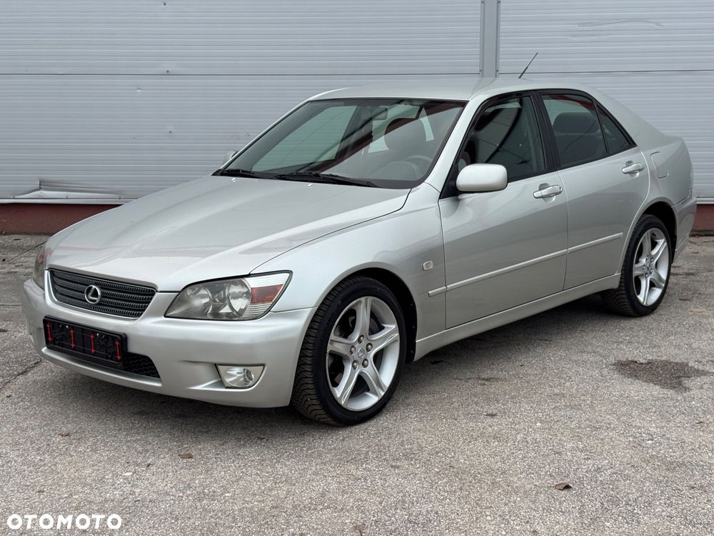 Lexus IS 200 Limited - 1