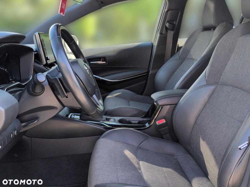 Toyota Corolla 2.0 Hybrid Comfort - 15
