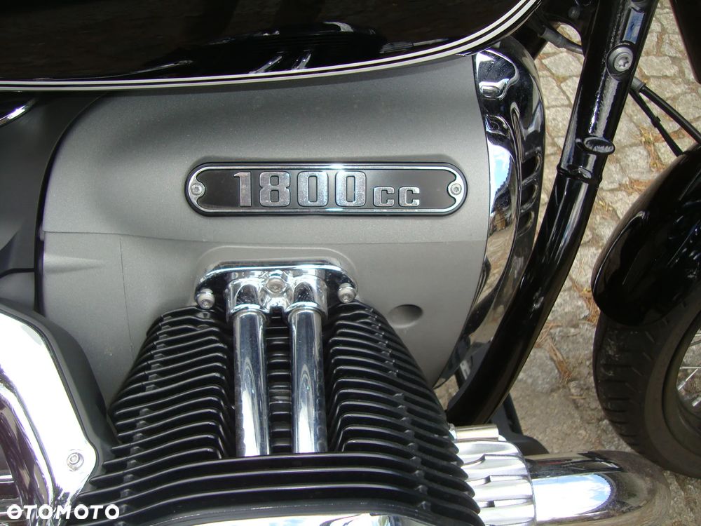 BMW R - 9