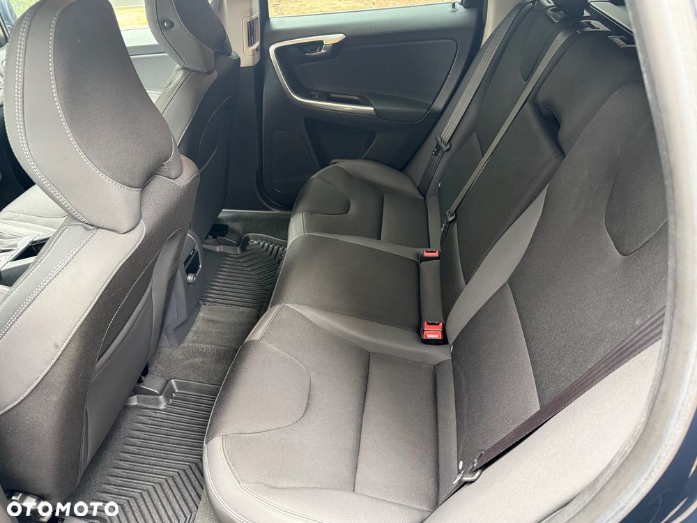 Volvo XC 60 D4 Geartronic Summum - 13