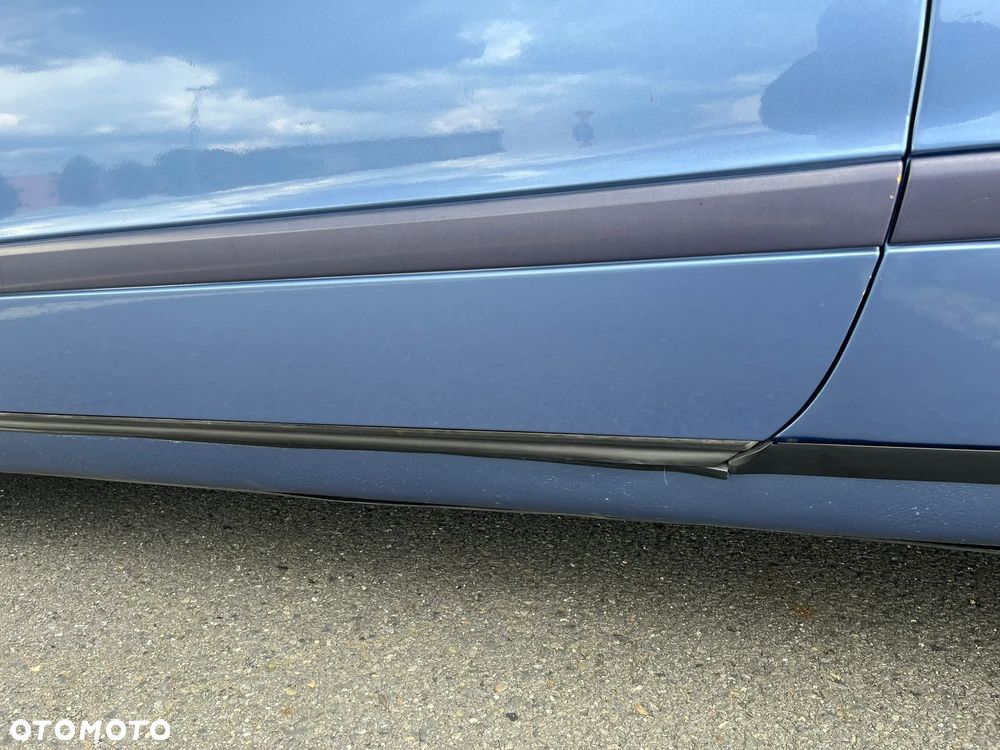 Mercedes-Benz CLK - 23