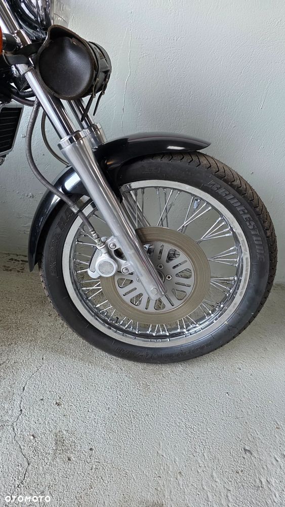 Suzuki Intruder - 19