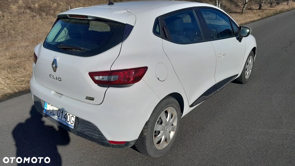 Renault Clio 1.2 16V 75 LIMITED - 4