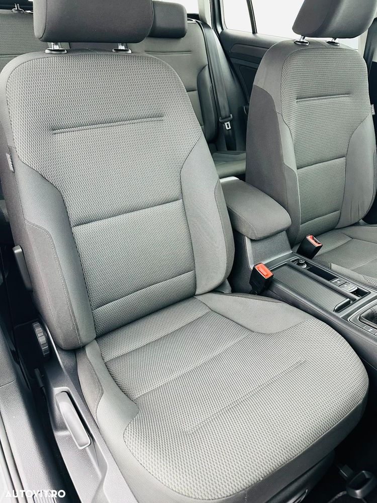 Volkswagen Golf 1.6 TDI (BlueMotion Technology) Trendline - 17