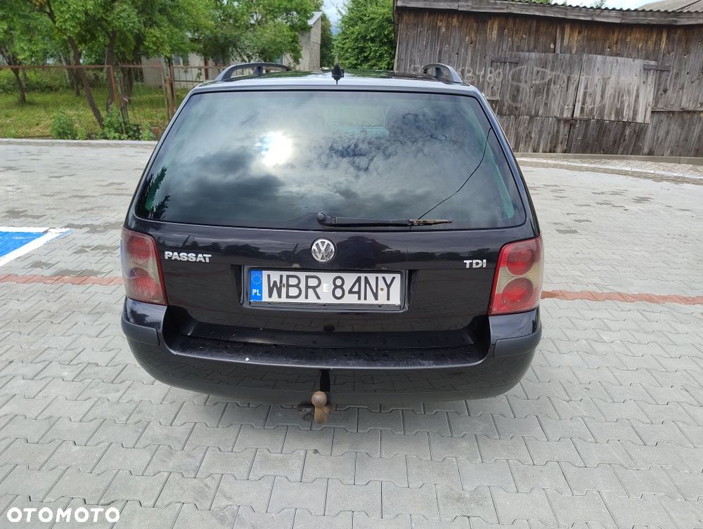 Volkswagen Passat - 4