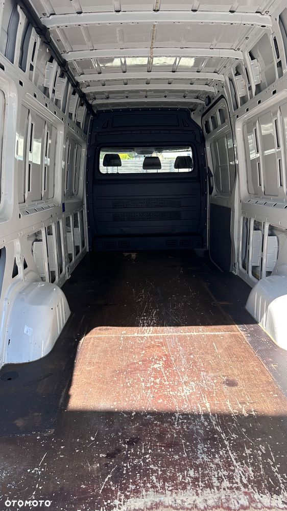 Volkswagen Crafter - 5
