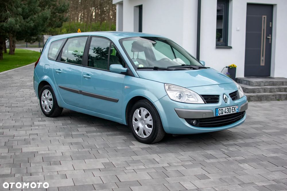 Renault Grand Scenic - 8