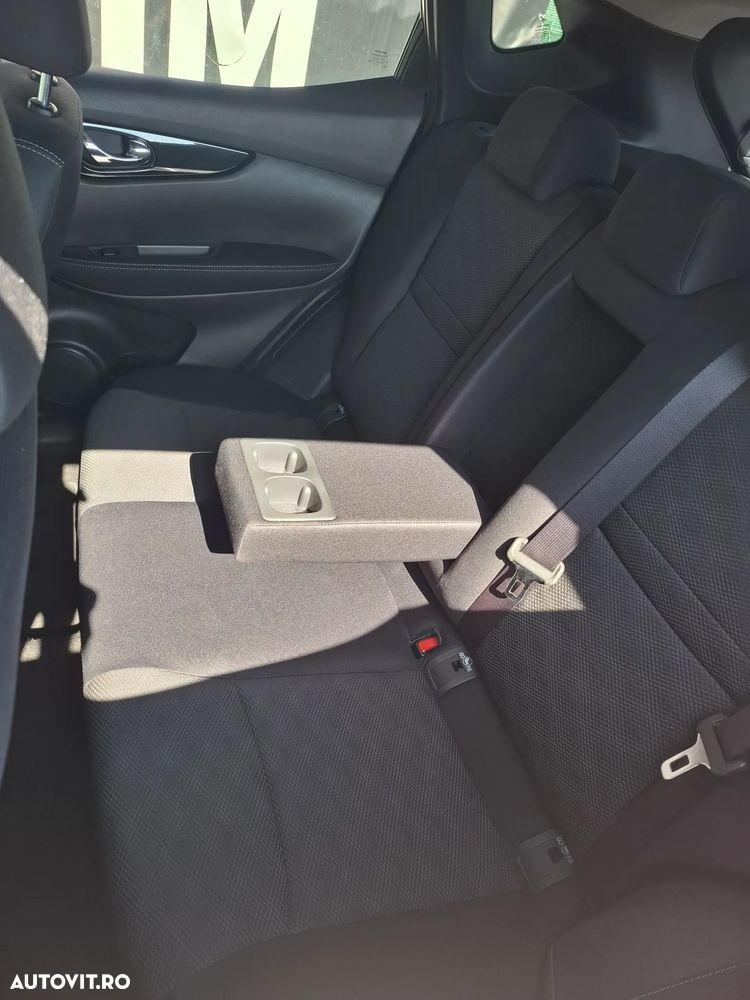 Nissan Qashqai 1.5 DCI Start/Stop N-Connecta - 17