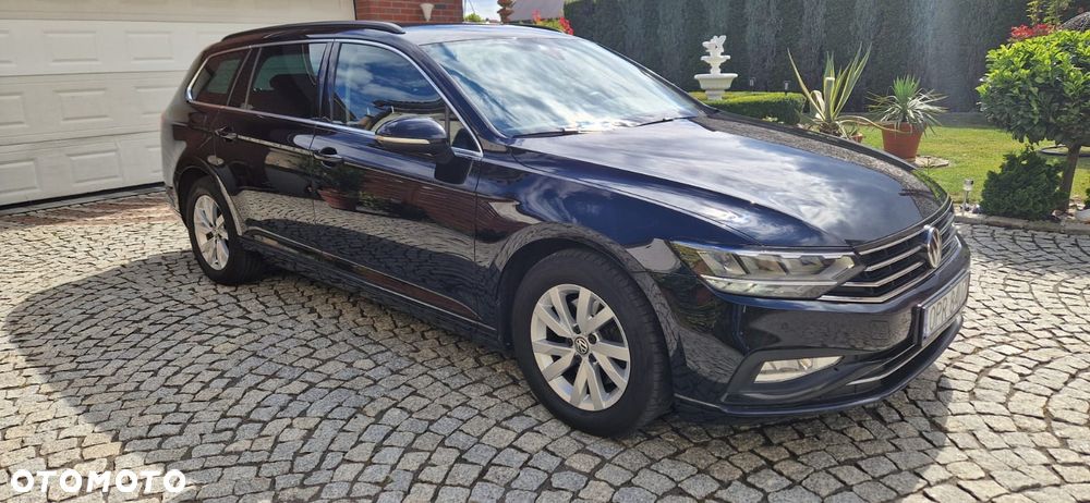 Volkswagen Passat - 10