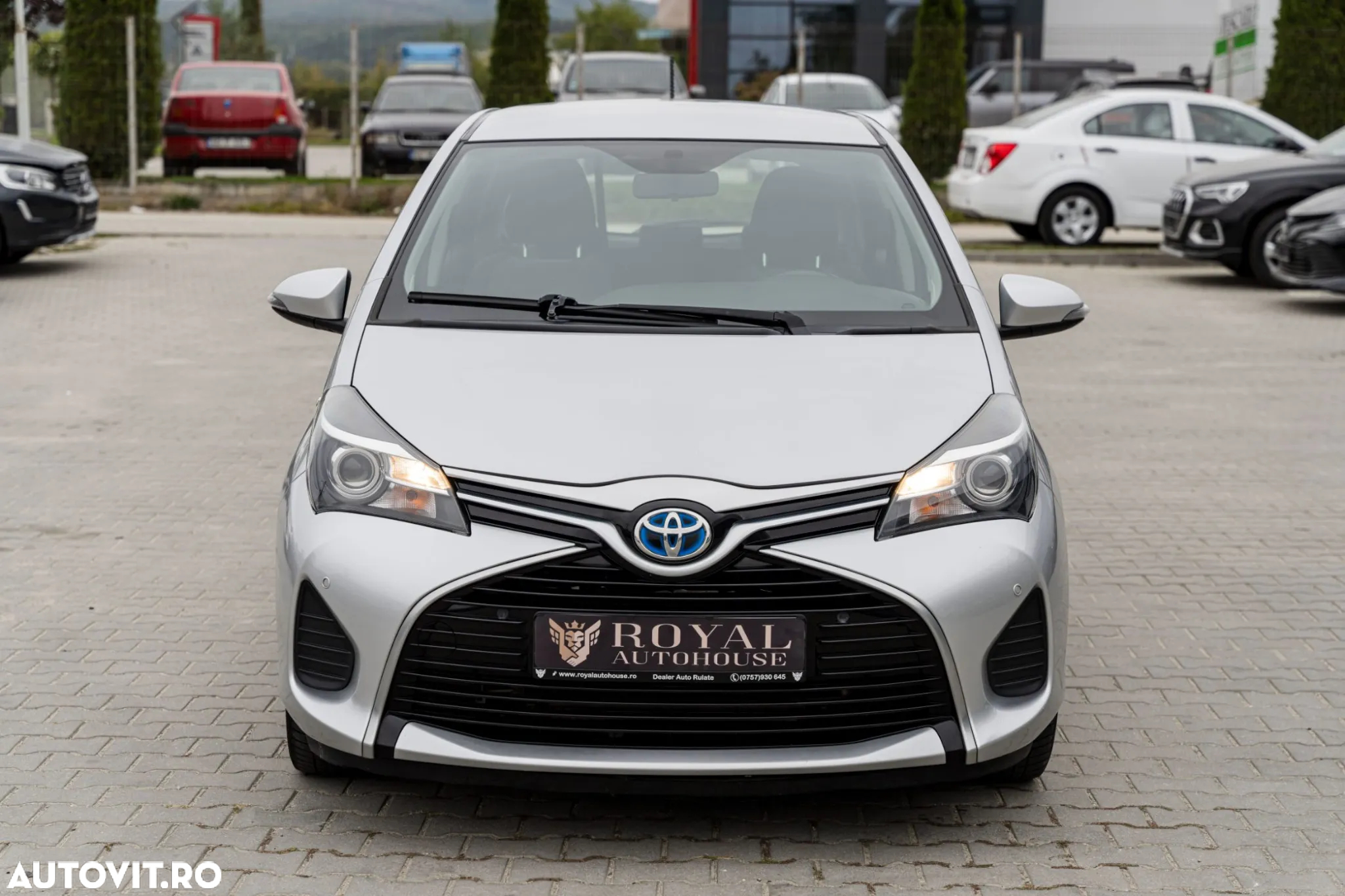 Toyota Yaris 1.5 VVT-i HSD Exclusive - 9