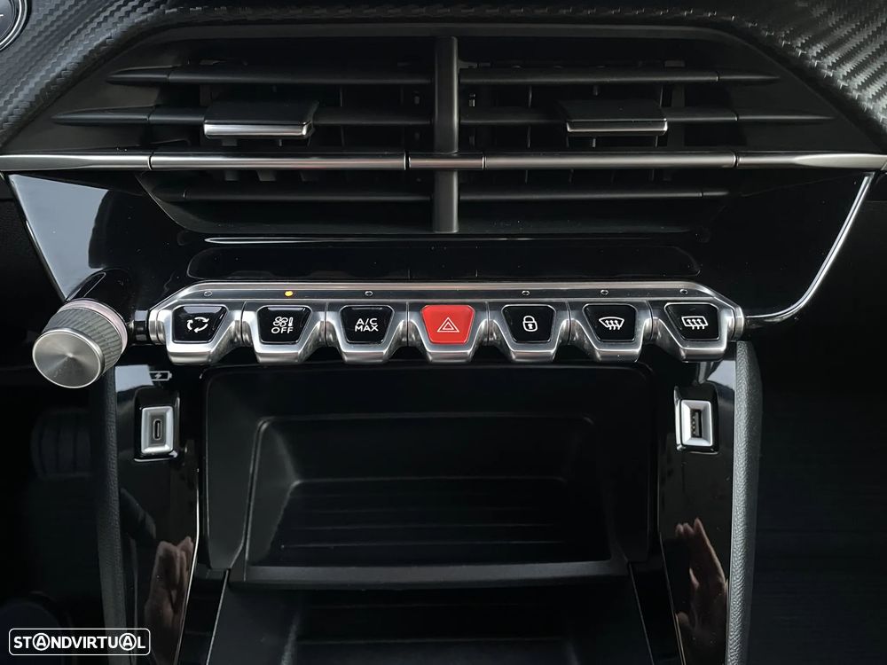 Peugeot e-2008 50 kWh Active Pack - 38