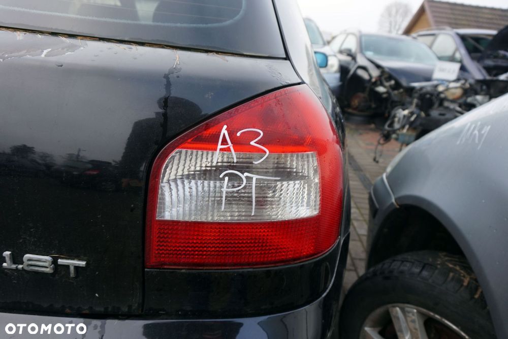 LAMPA TYLNA PRAWA A3 8L1 3D HB  AUDI 1996-2003 - 2