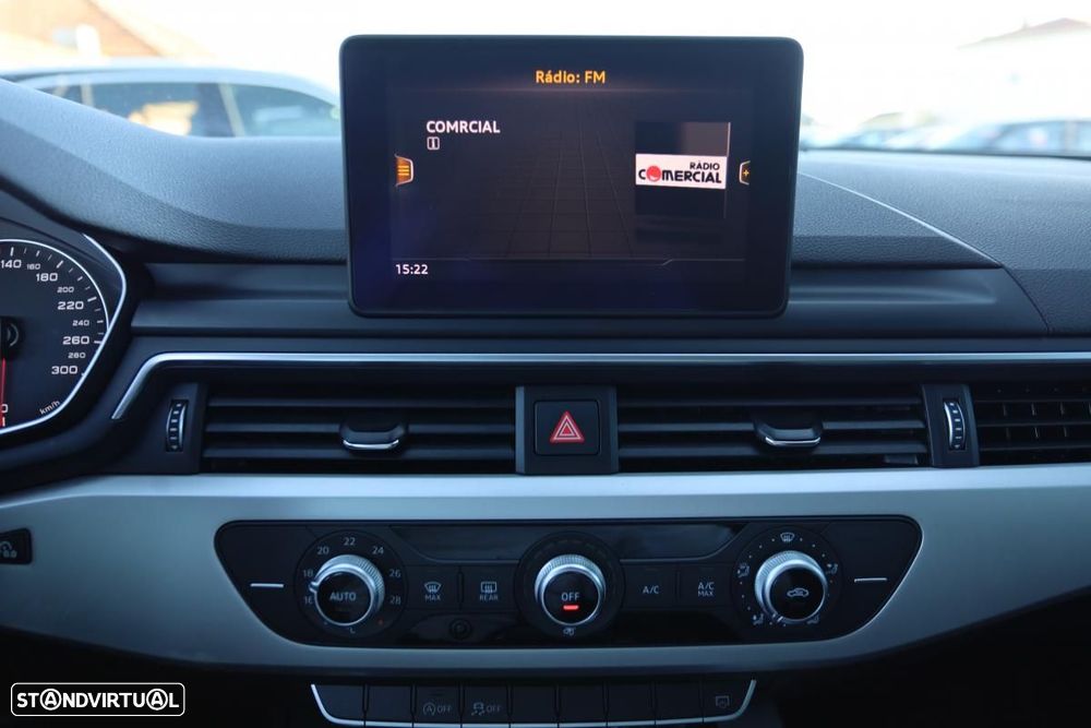 Audi A4 Avant 35 TDI Design S tronic - 11