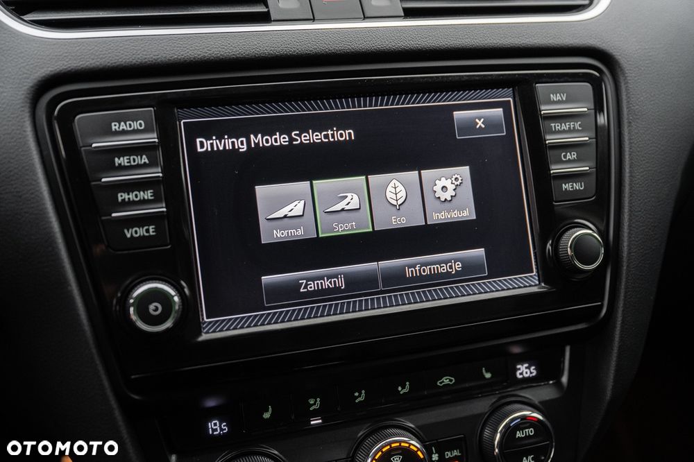 Skoda Octavia 2.0 TSI RS DSG - 29