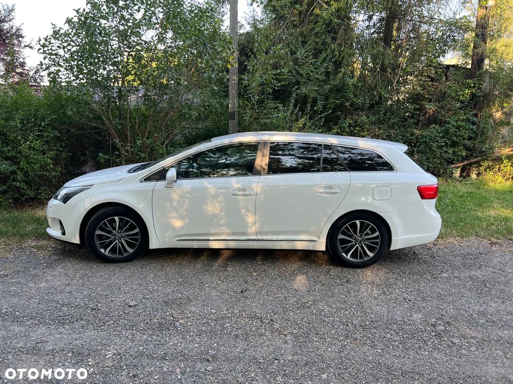 Toyota Avensis 1.8 Sol EU5 MS - 2