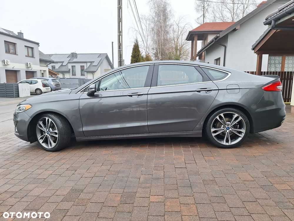 Ford Fusion - 21