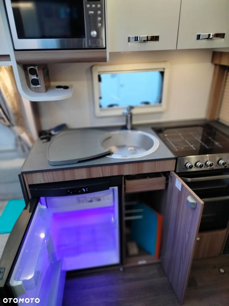 SWIFT Charisma 470 - 30