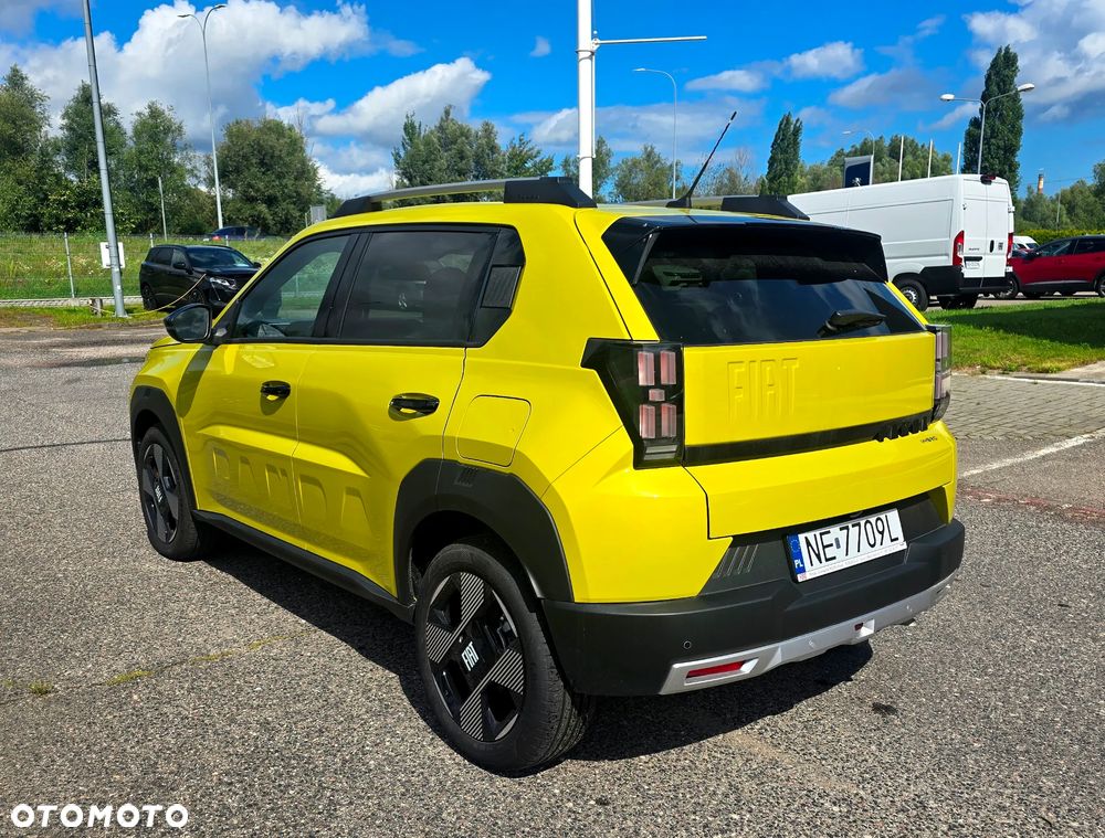 Fiat Grande Panda 1.2 mHEV La Prima eDCT - 3