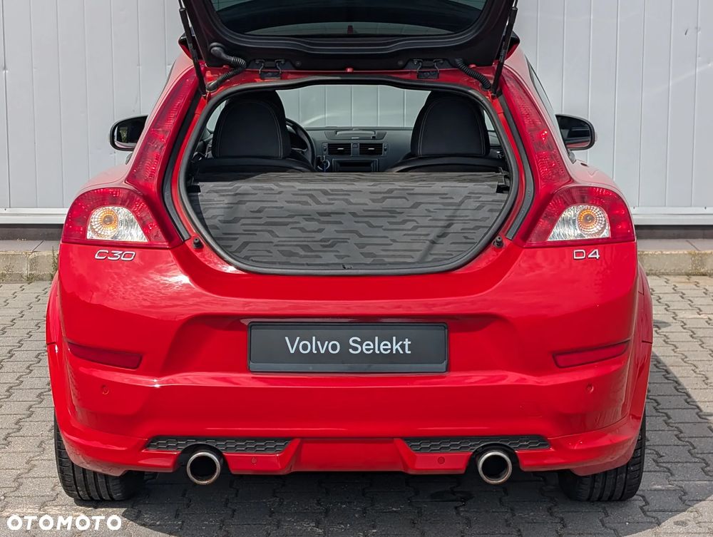 Volvo C30 D4 R-Design - 17
