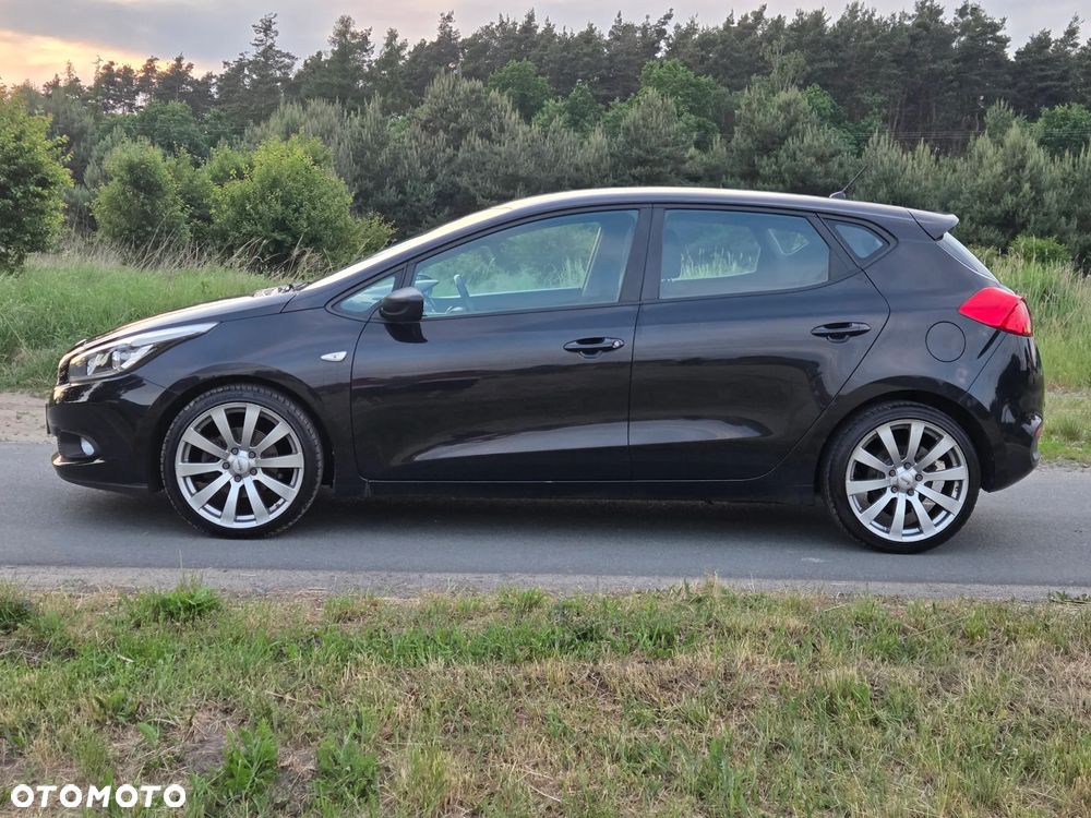 Kia Ceed 1.4 CVVT Attract - 4