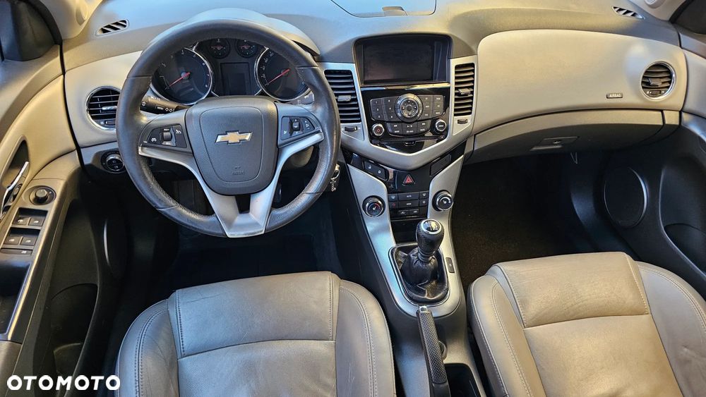 Chevrolet Cruze 1.8 LT+ - 7