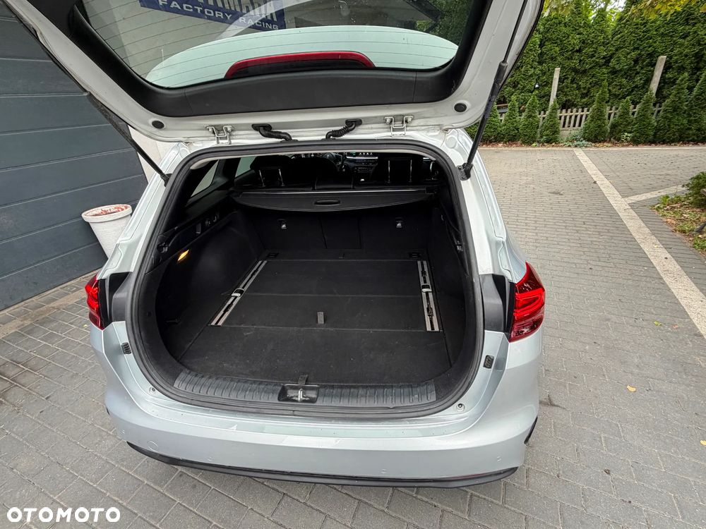 Kia Ceed 1.6 CRDi L Business Line - 19