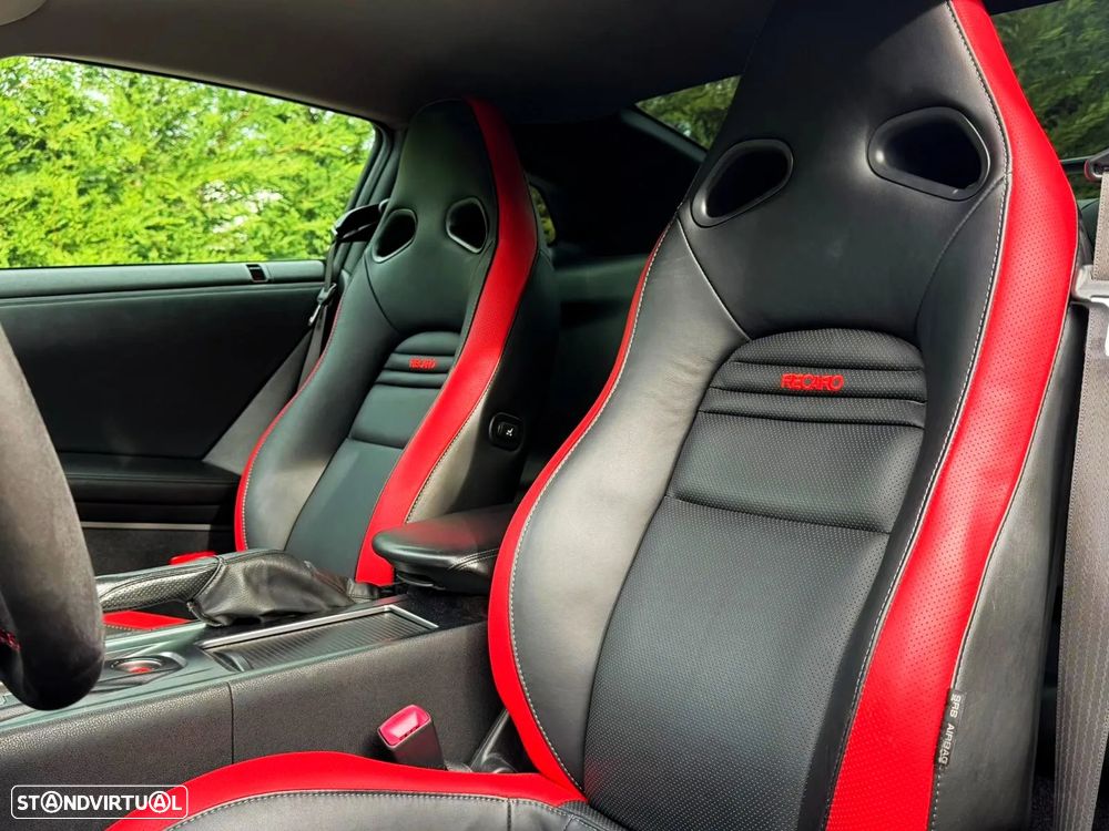 Nissan GT-R 3.8 V6 Black Edition - 14