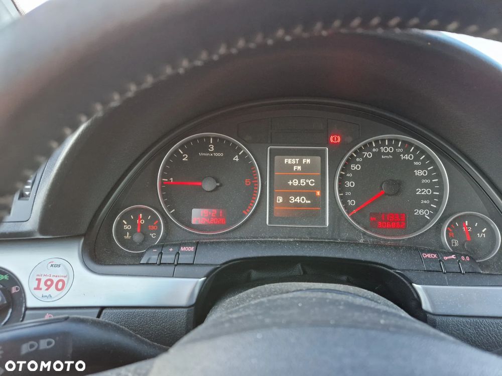 Audi A4 Avant 2.0 TDI - 8