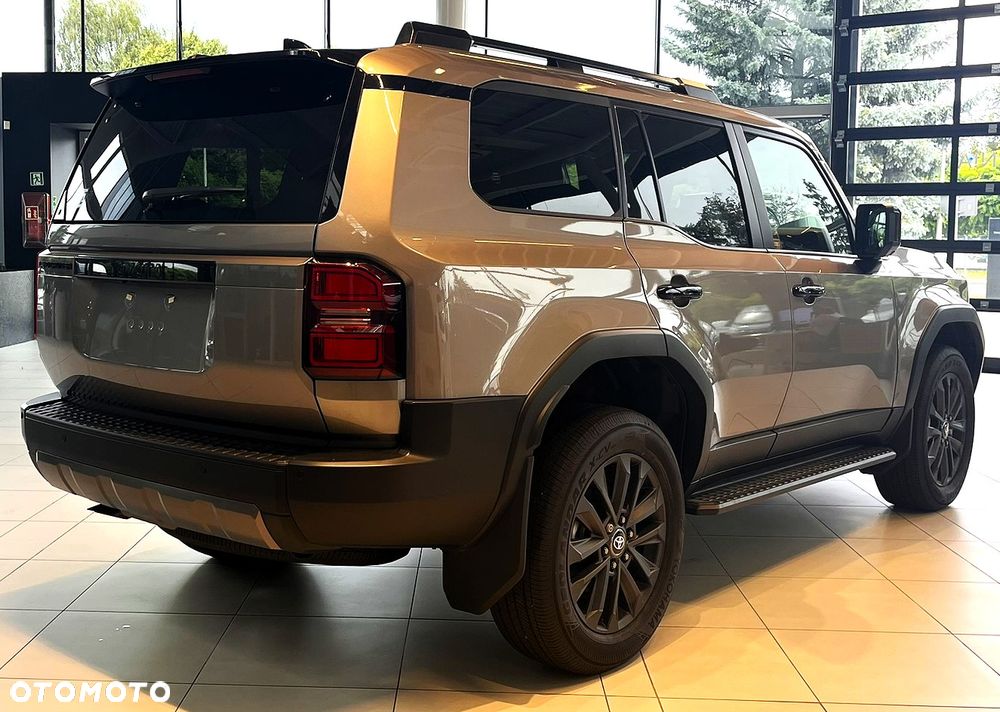 Toyota Land Cruiser LC 2.8 D-4D mHEV Executive - 6