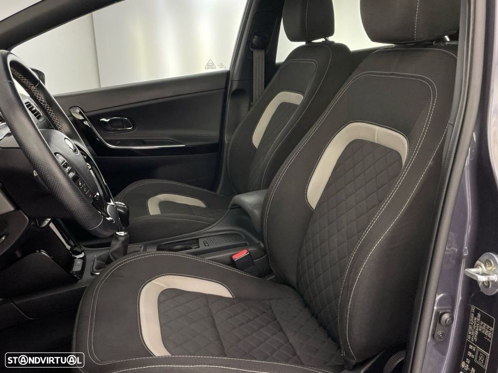 Kia Ceed SW 1.6 CRDi GT Line - 18