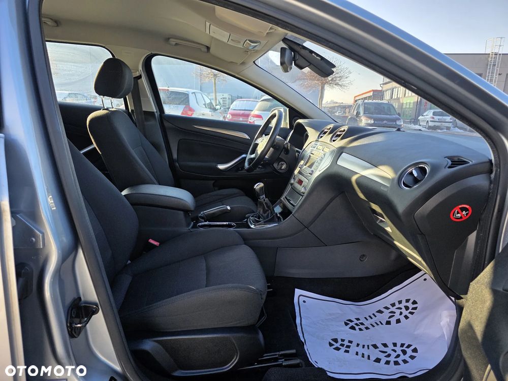 Ford Mondeo SW 2.0 Viva Titanium - 8