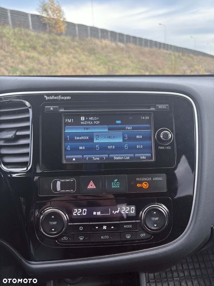 Mitsubishi Outlander - 10