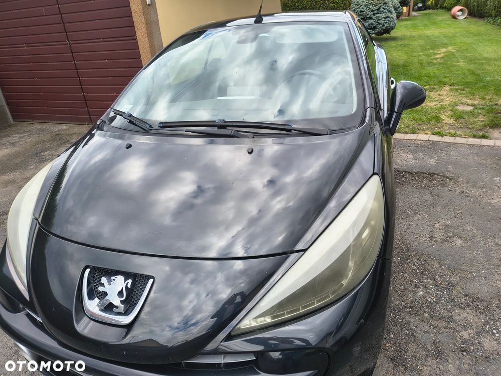 Peugeot 207 CC - 2