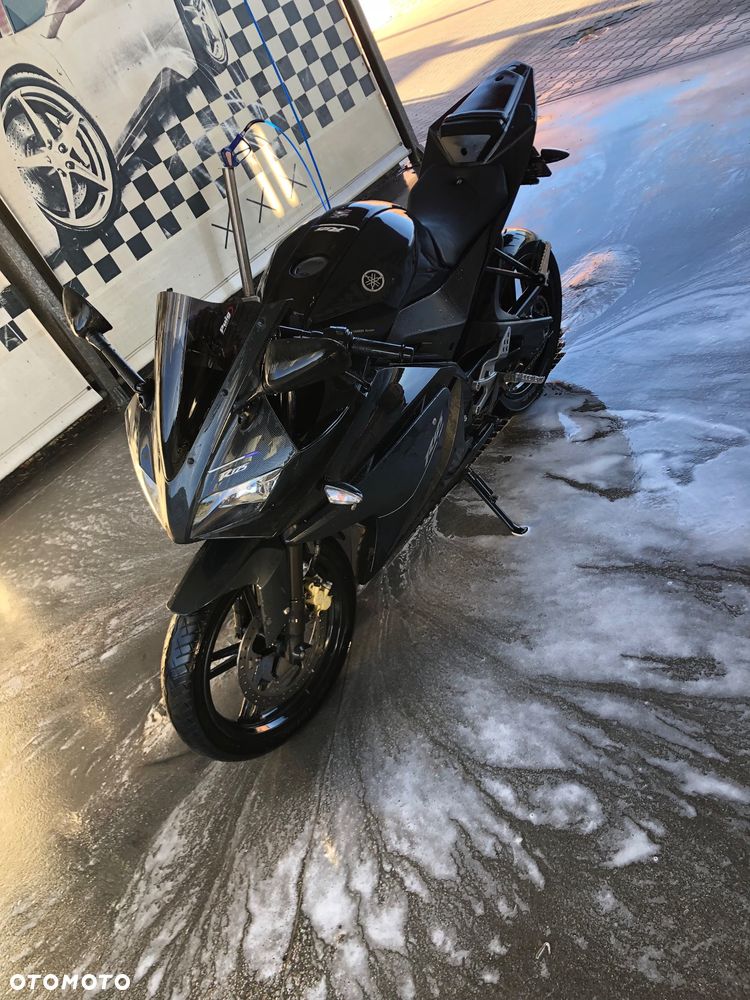 Yamaha YZF - 9