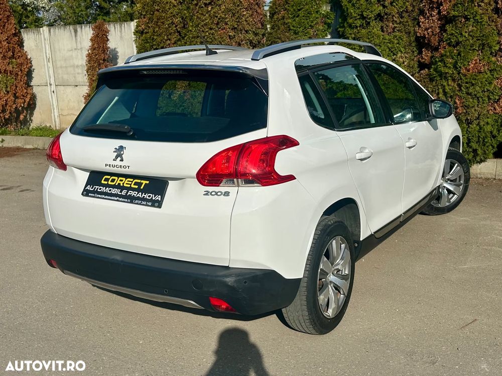 Peugeot 2008 - 9