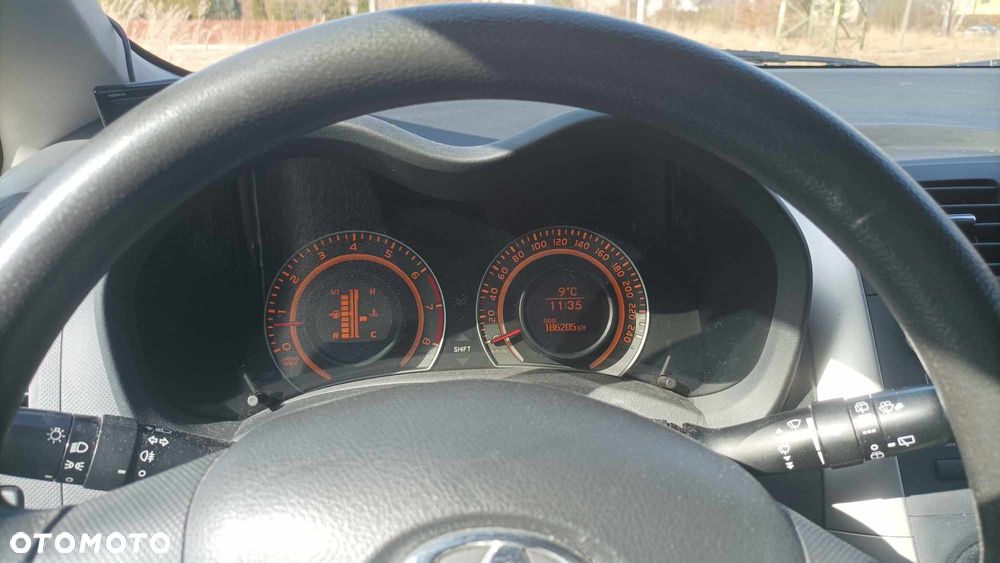 Toyota Auris 1.33 VVT-i Terra - 6