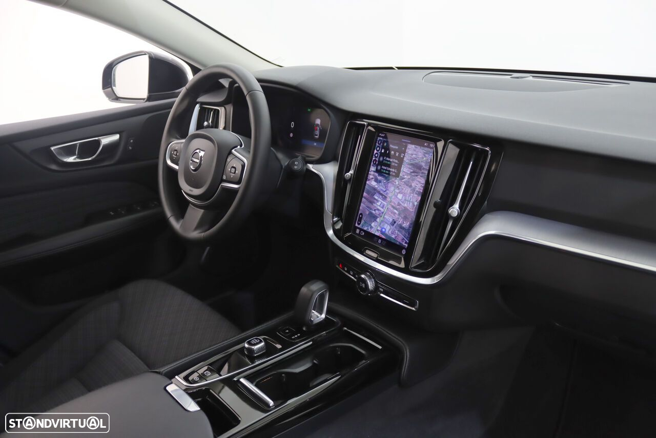 Volvo V60 2.0 T6 AWD TE Core - 4