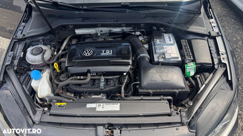 Volkswagen Golf - 21