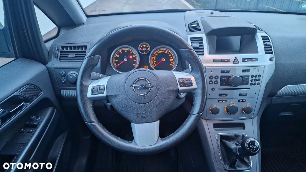 Opel Zafira 1.8 Sport - 20