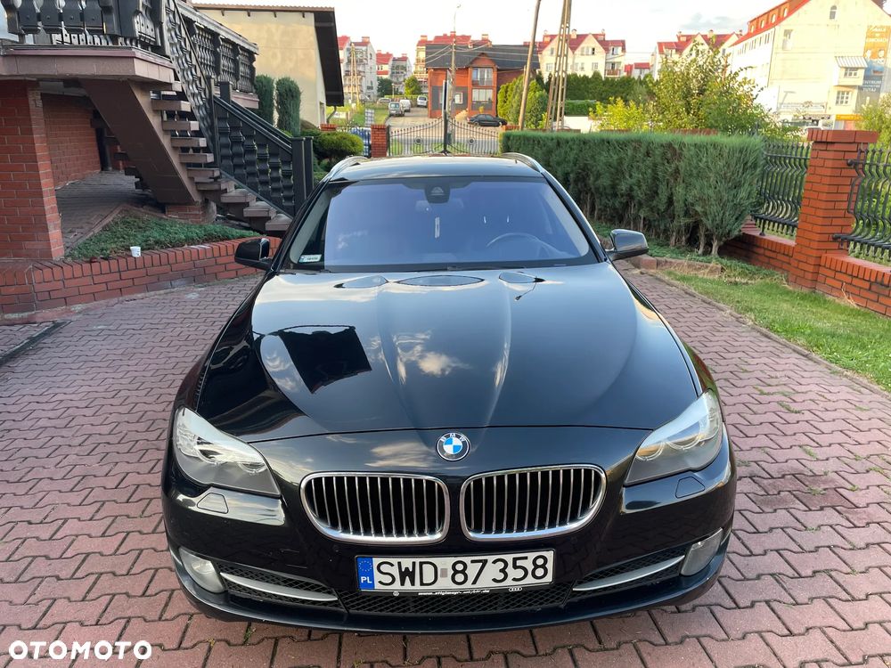 BMW Seria 5 520d Touring Luxury Line - 3