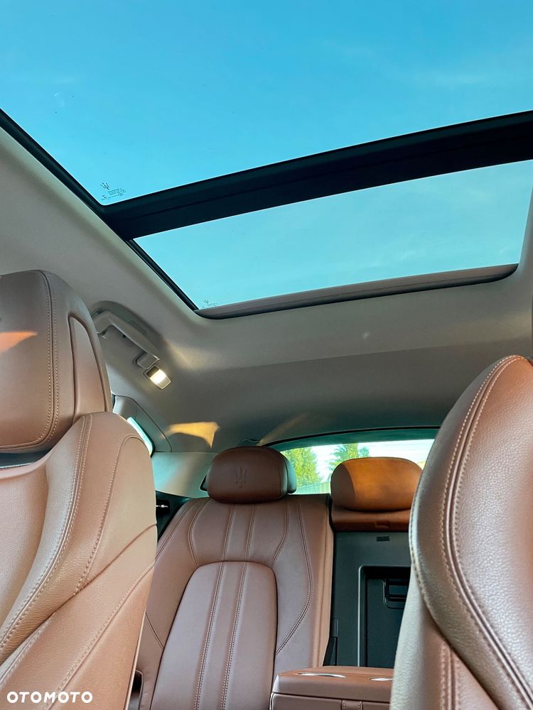 Maserati Levante - 17